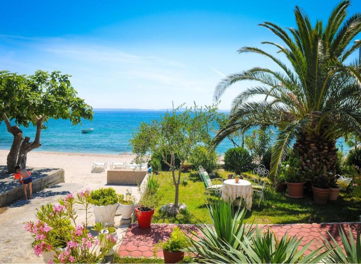 Absolute Beach Holidays Apartment Dugi Rat Exterior photo